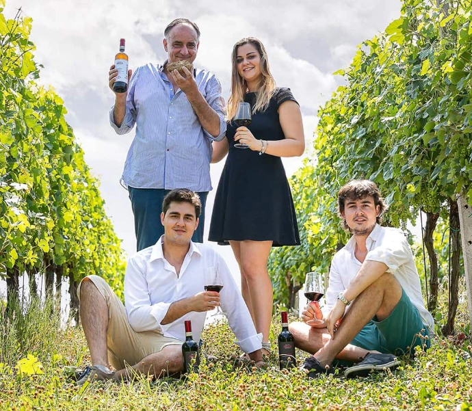 De familie Aresca in de wijngaard